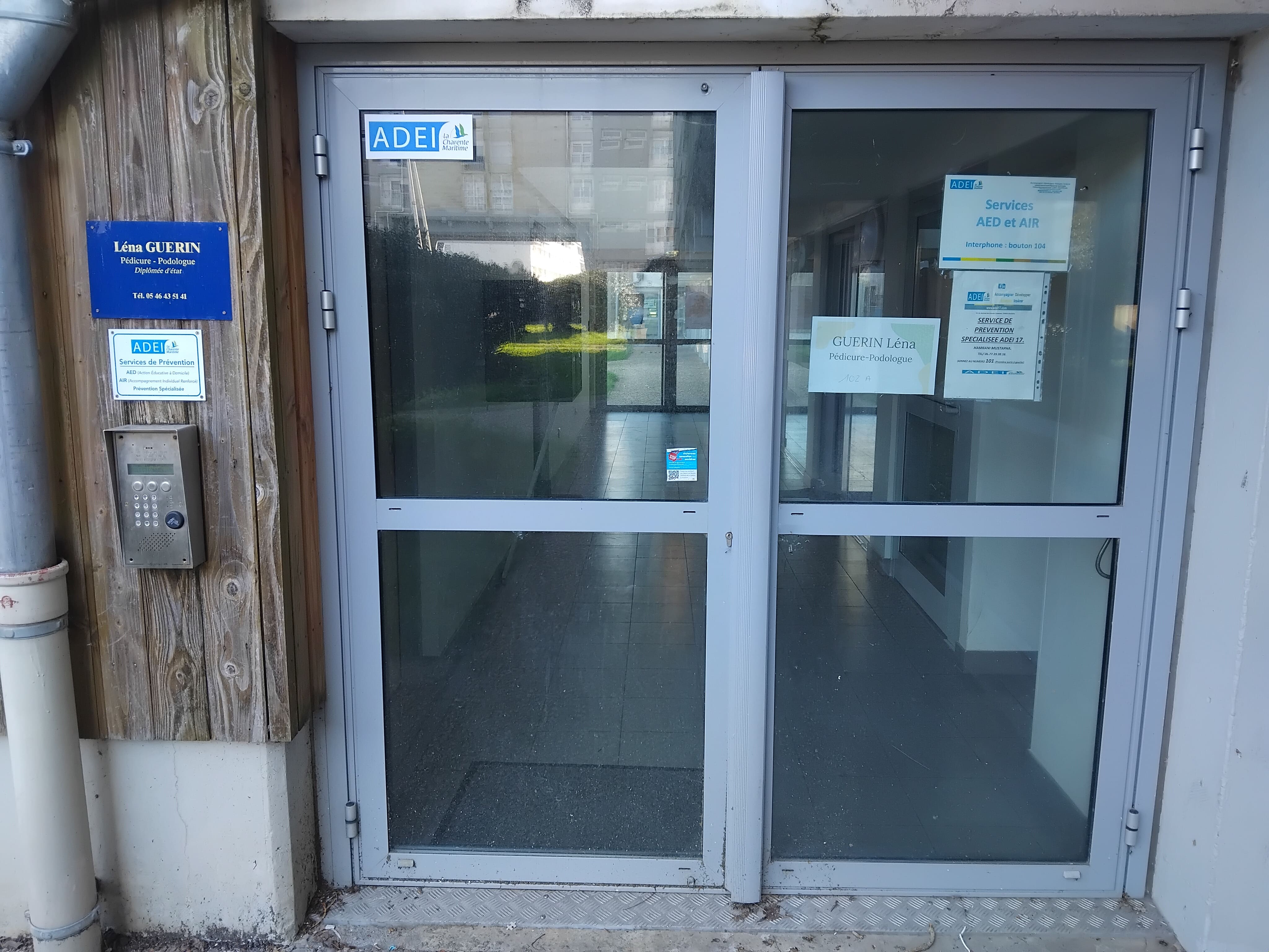 Accompagnement Individuel Renforcé (AIR) et Action Educative à Domicile (AED) 4 AIR AED ADEI LA ROCHELLE